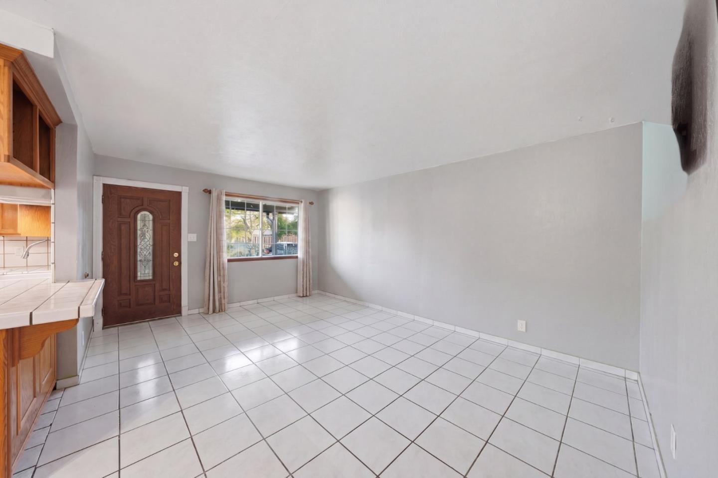 621 Serenade WAY - Bathroom