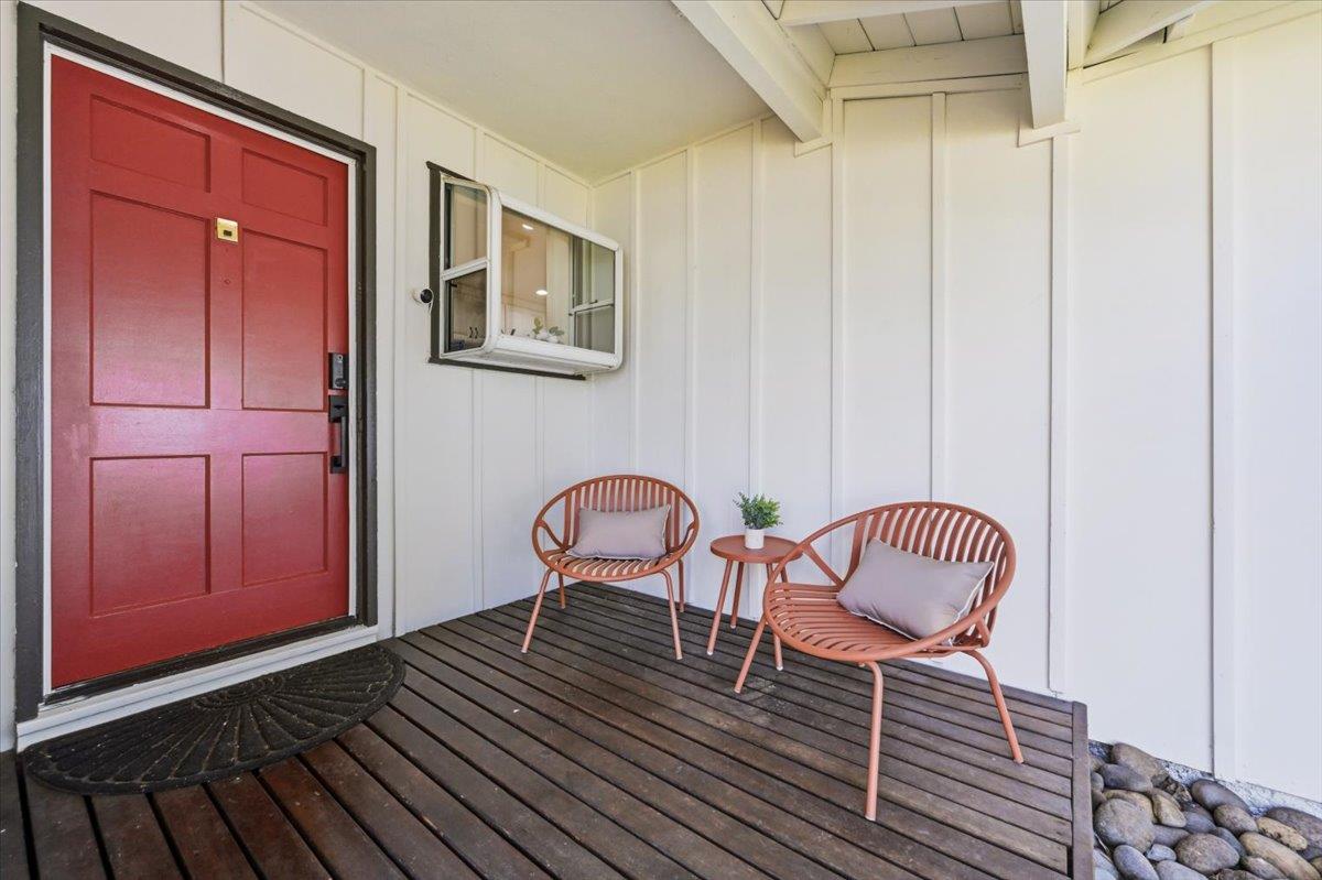 5841 Arapaho DR - Living area