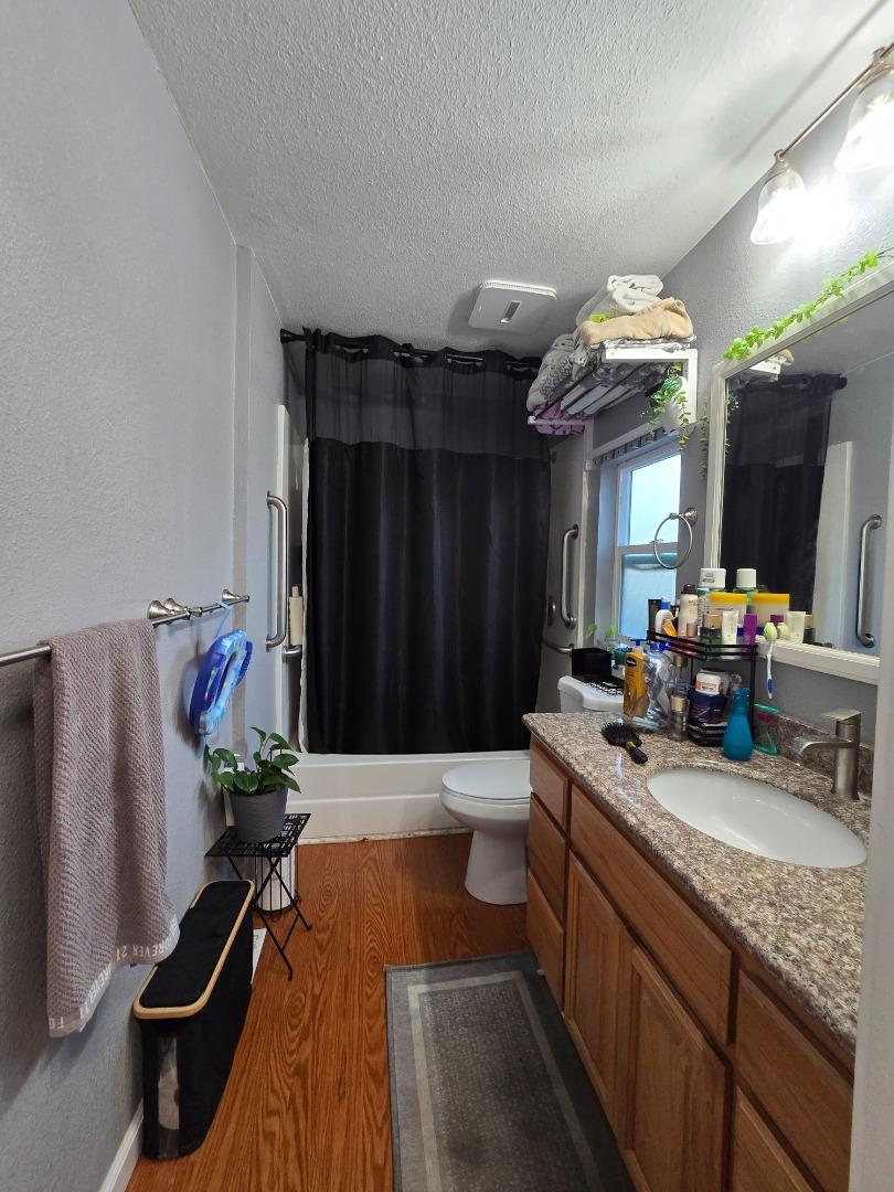 492 Auzerais AVE - Kitchen