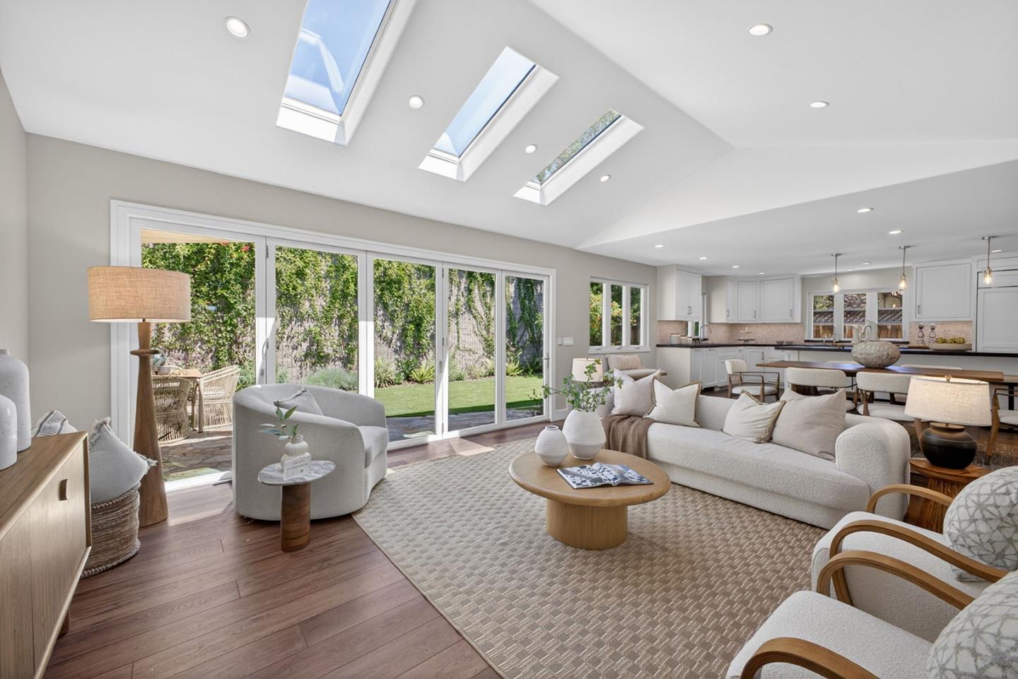 2705 Ramos CT - Interior