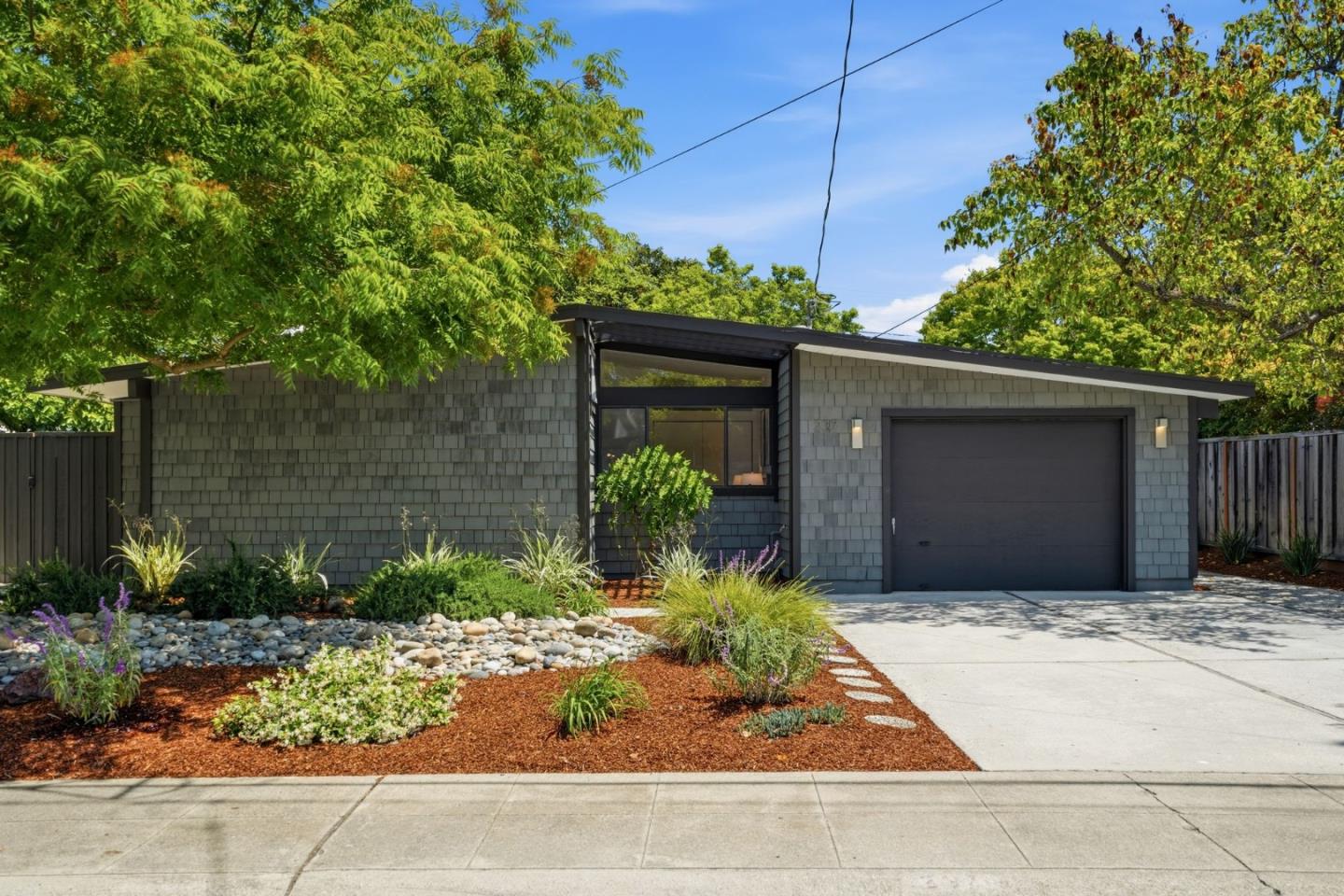 237 Edlee AVE