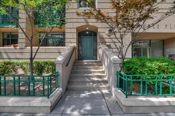 147 S 4th ST