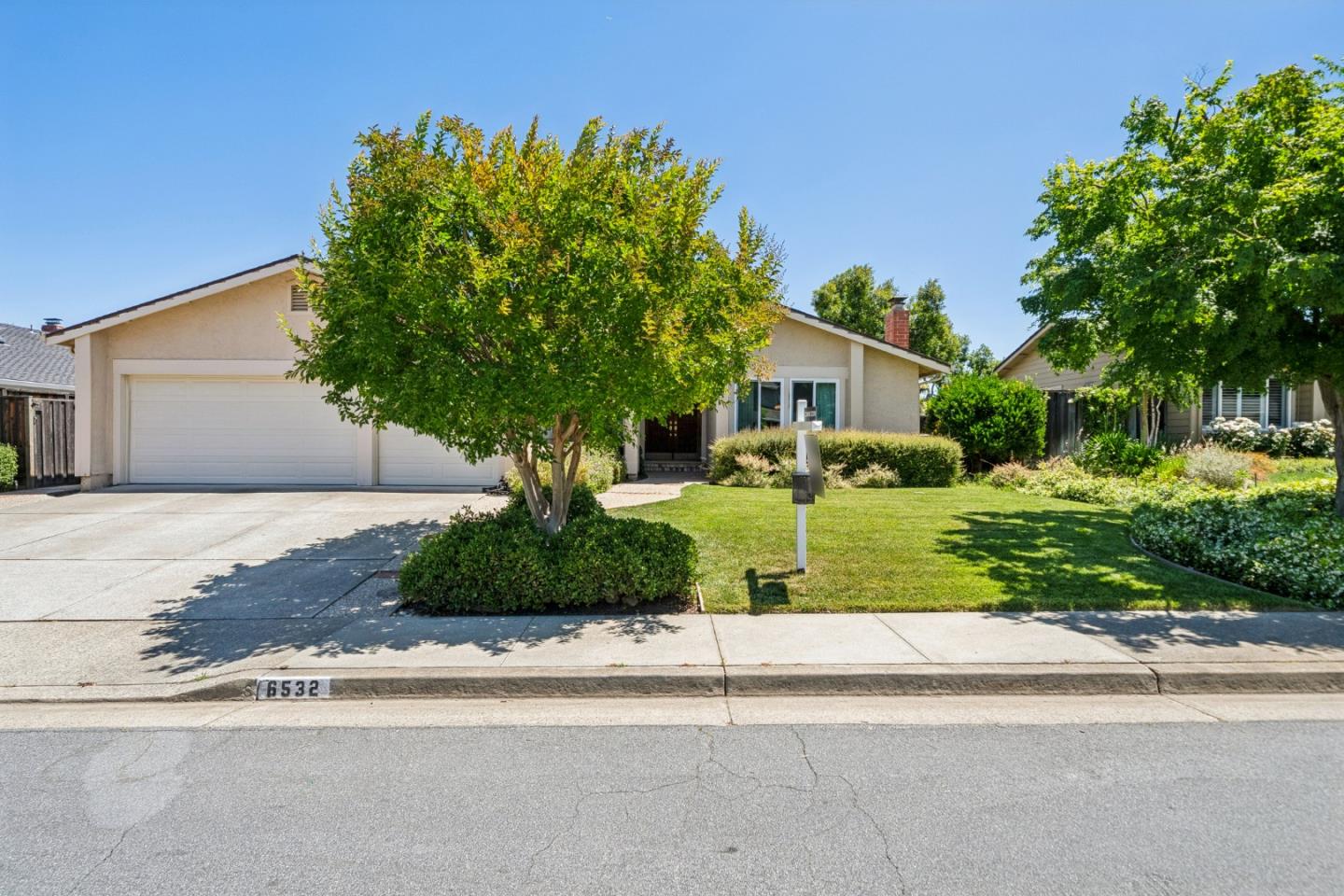 6532 Timberview DR