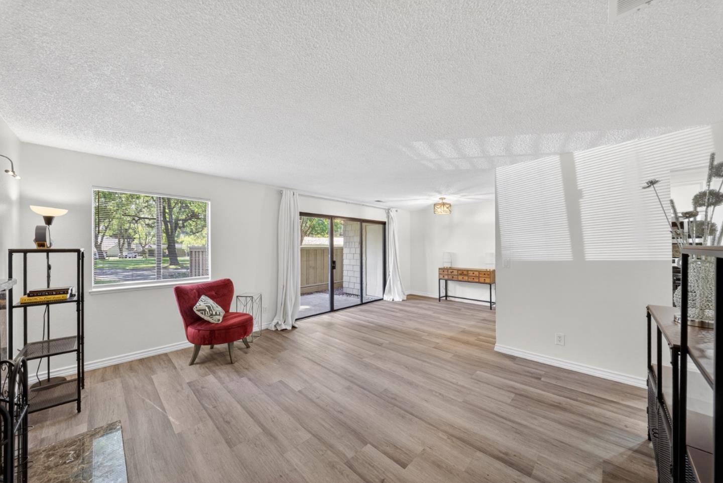 5699 Makati CIR A - Interior