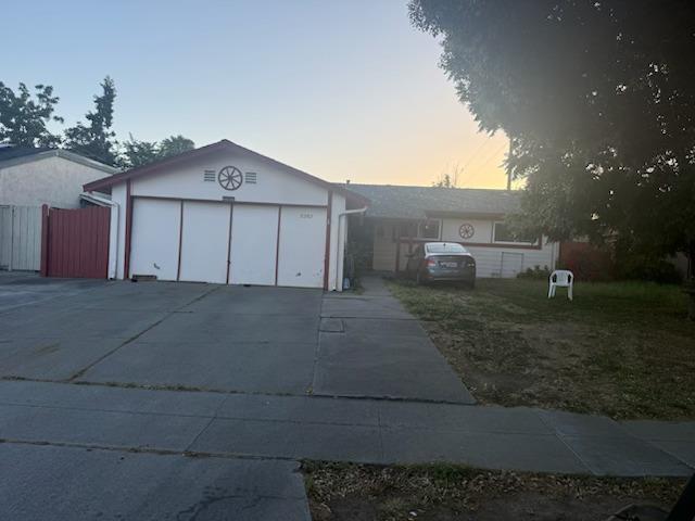 2282 Denair AVE