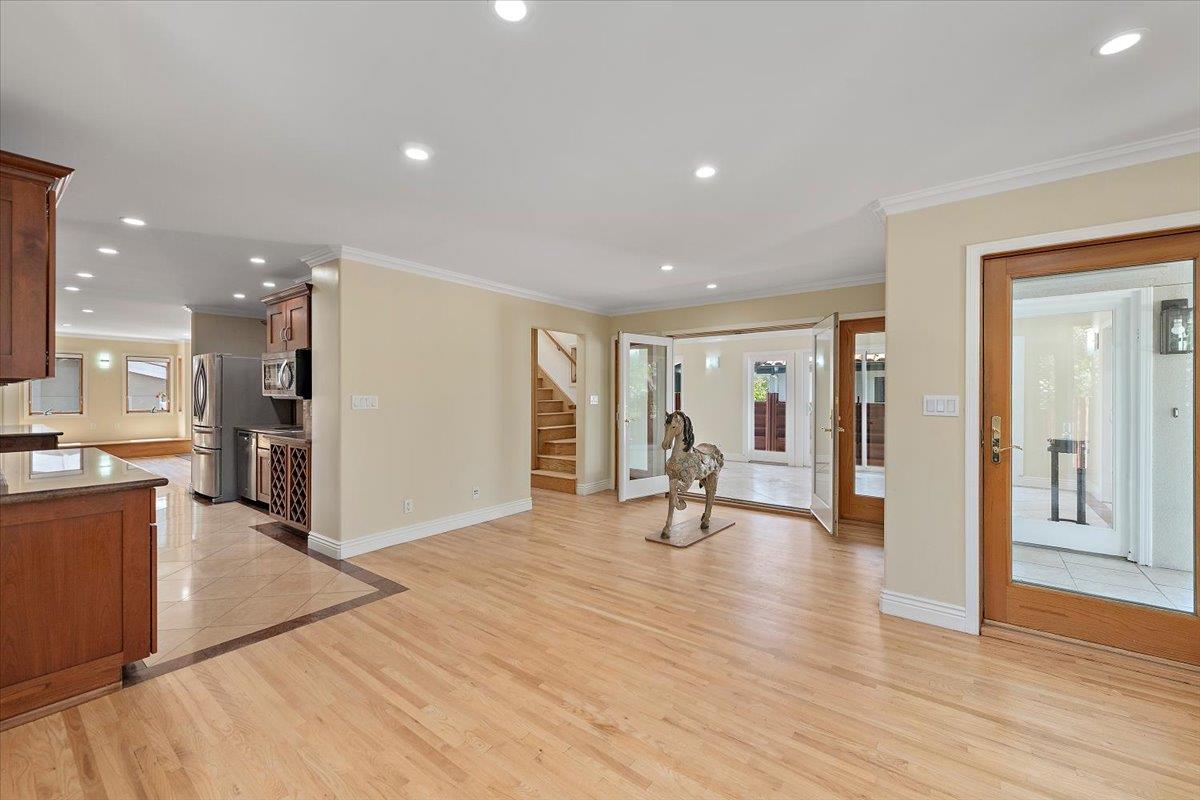148 Kingsley AVE - Kitchen