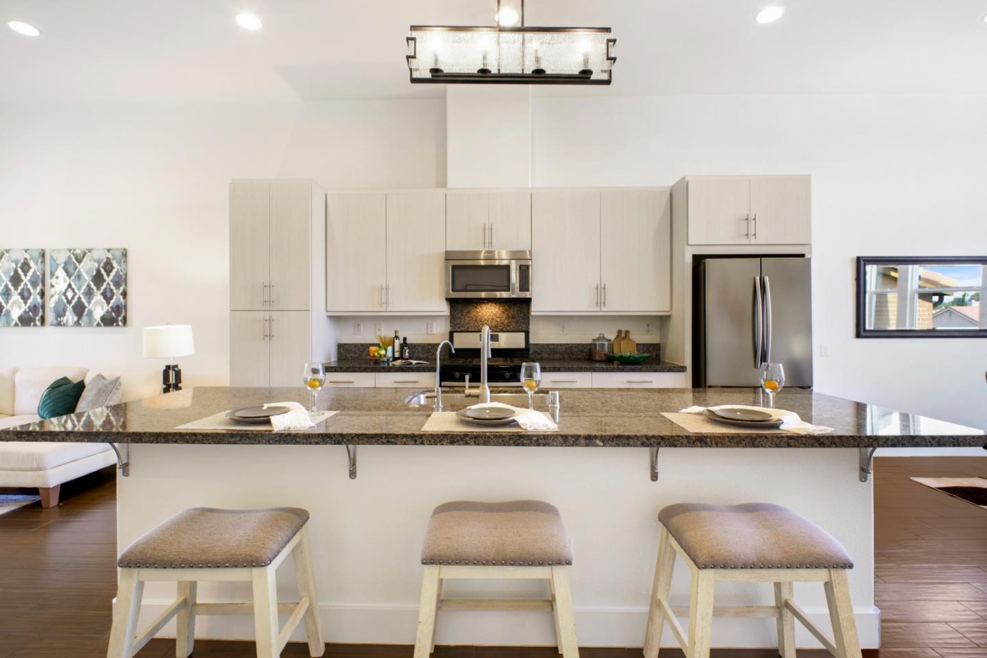 1336 N Capitol AVE 6 - Interior