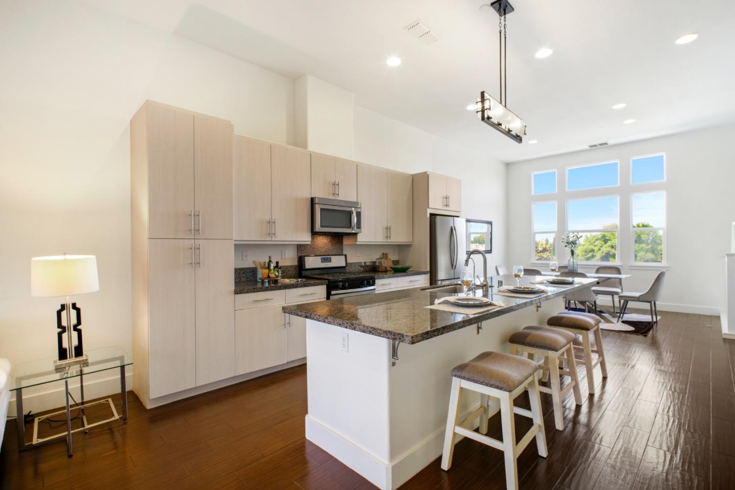 1336 N Capitol AVE 6 - Kitchen