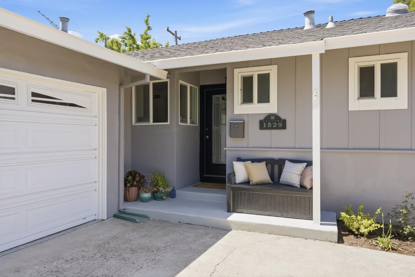 1529 Willowgate DR - Interior