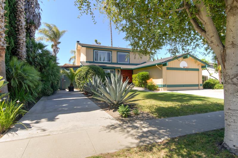 1441 Goldenlake RD